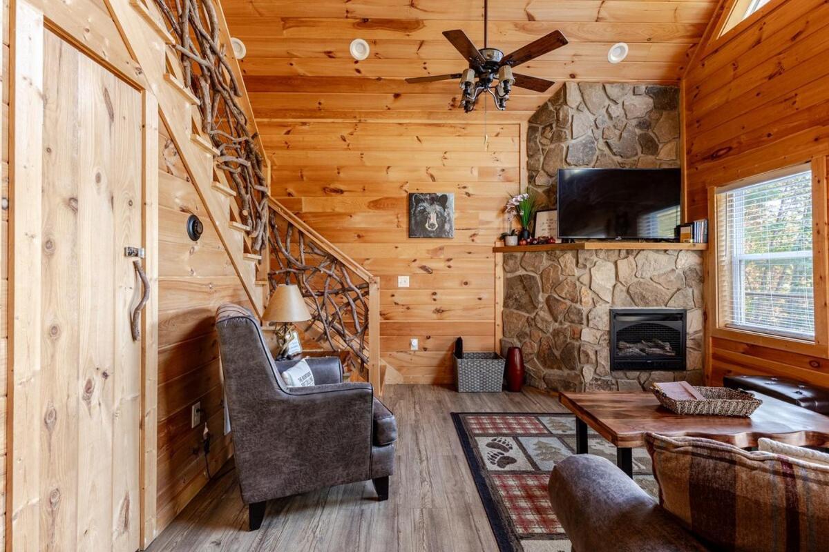 Twin Oaks Cabin Брайсон-Сіті Екстер'єр фото